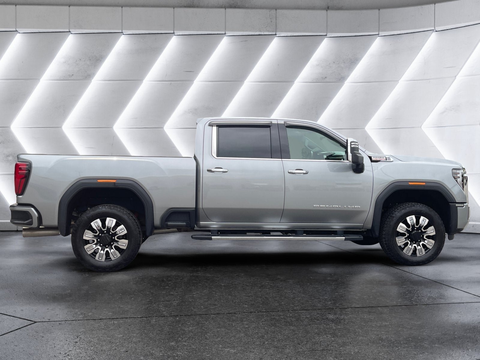 Used 2025 GMC Sierra 3500 Denali w/ Technology Package AWD/4WD image 24