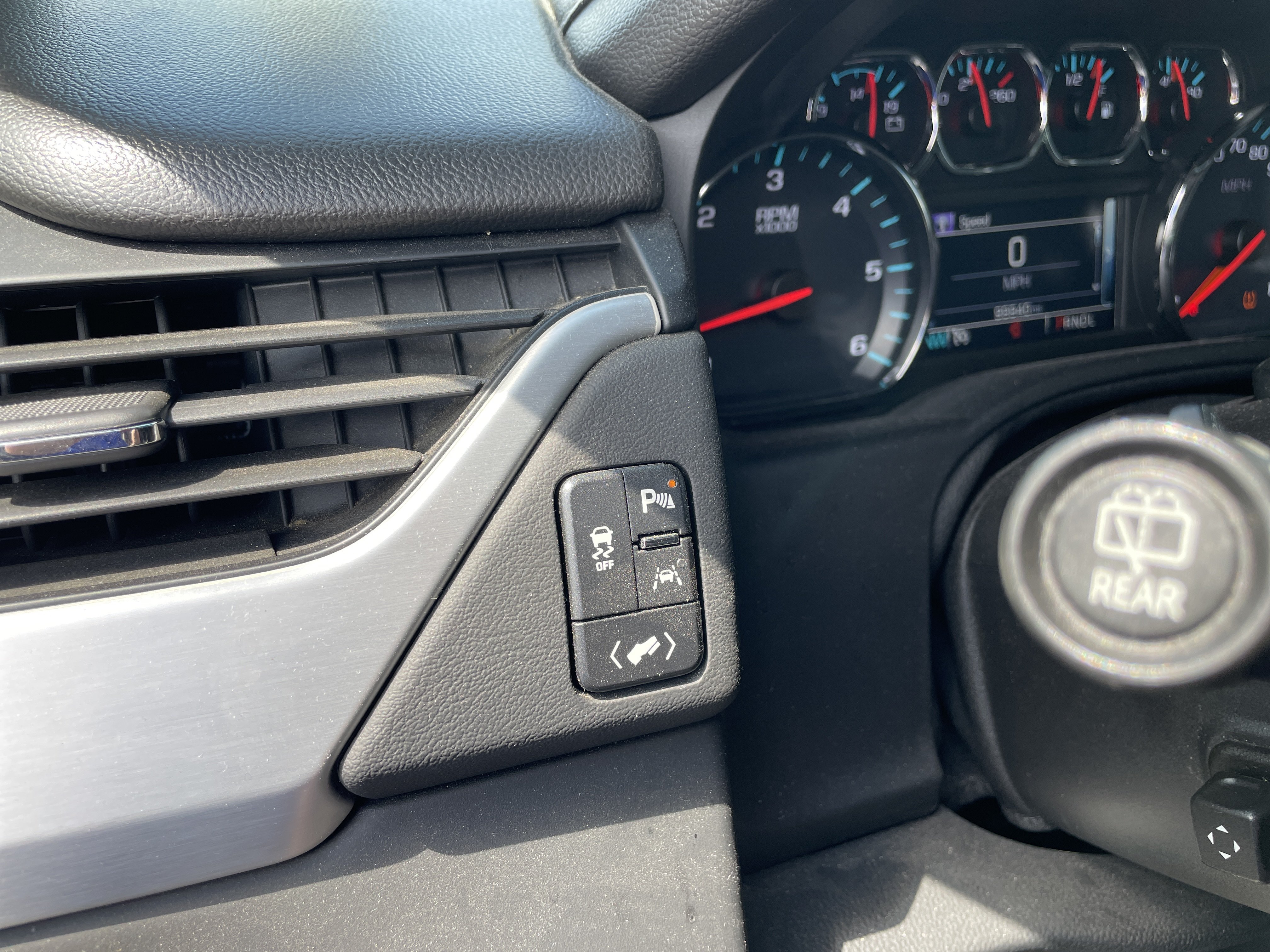 Used 2020 GMC Yukon XL SLT RWD image 34