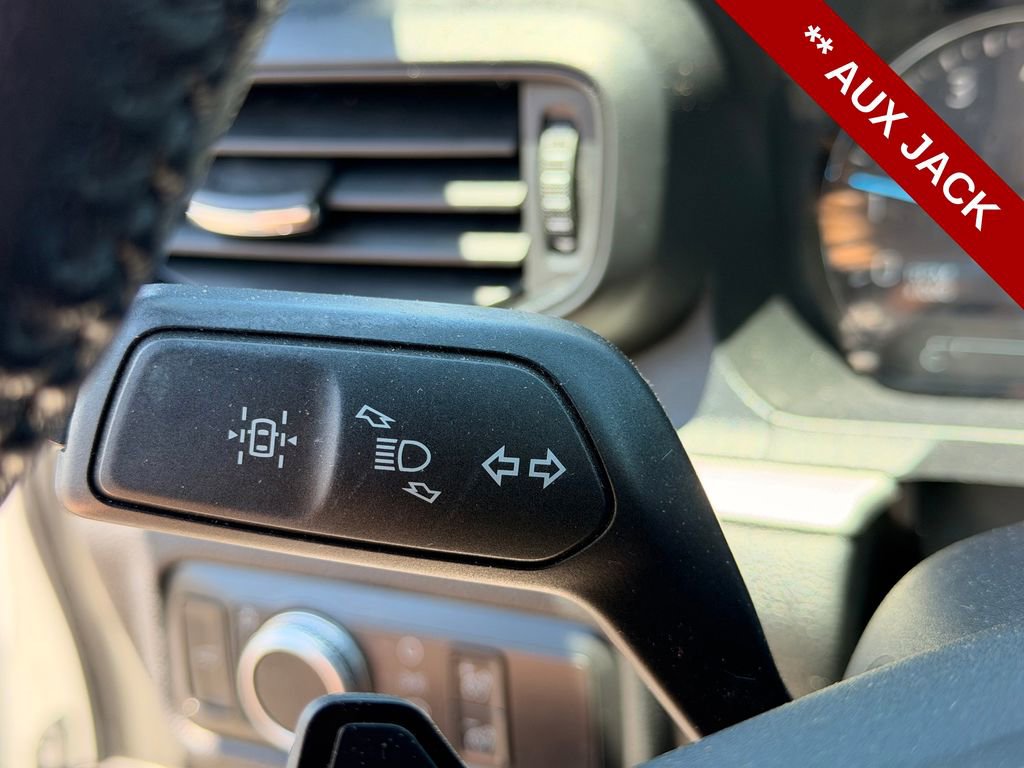 Used 2020 Ford Explorer XLT w/ Cold Weather Package AWD/4WD image 23