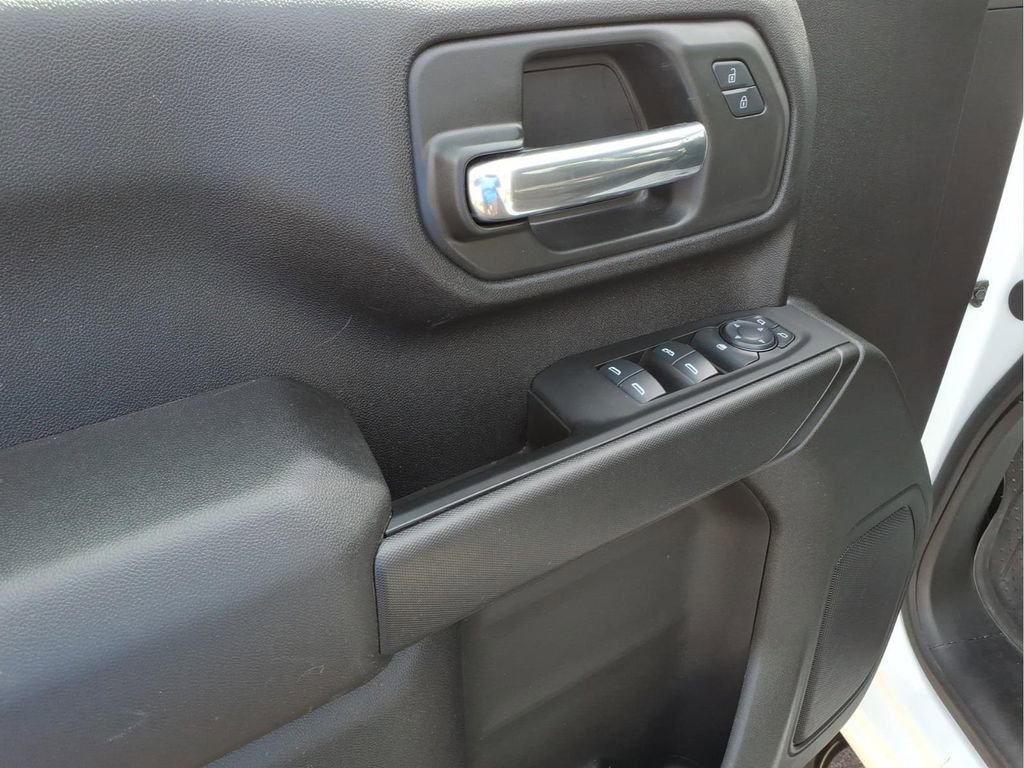 Used 2024 Chevrolet Silverado 2500 Custom w/ Custom Convenience Package image 12