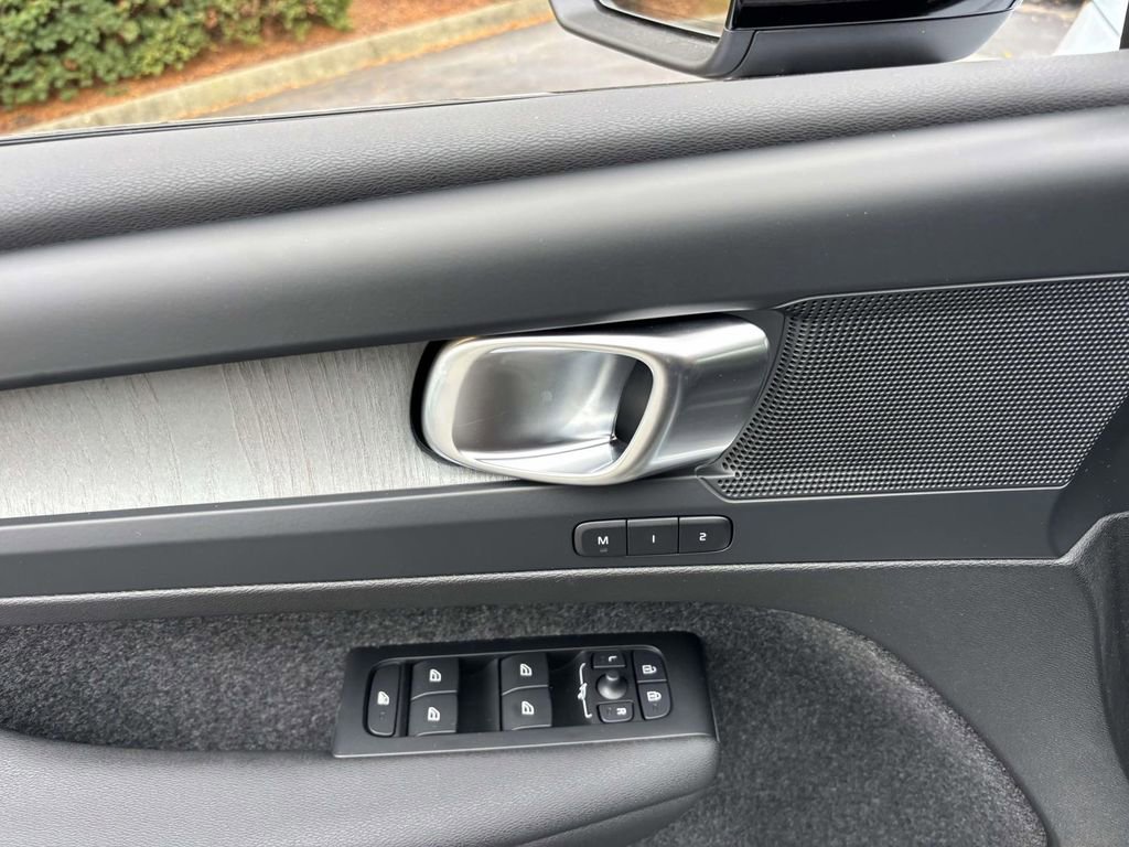 New 2026 Volvo XC40 B5 Plus w/ Protection Package Premier image 12