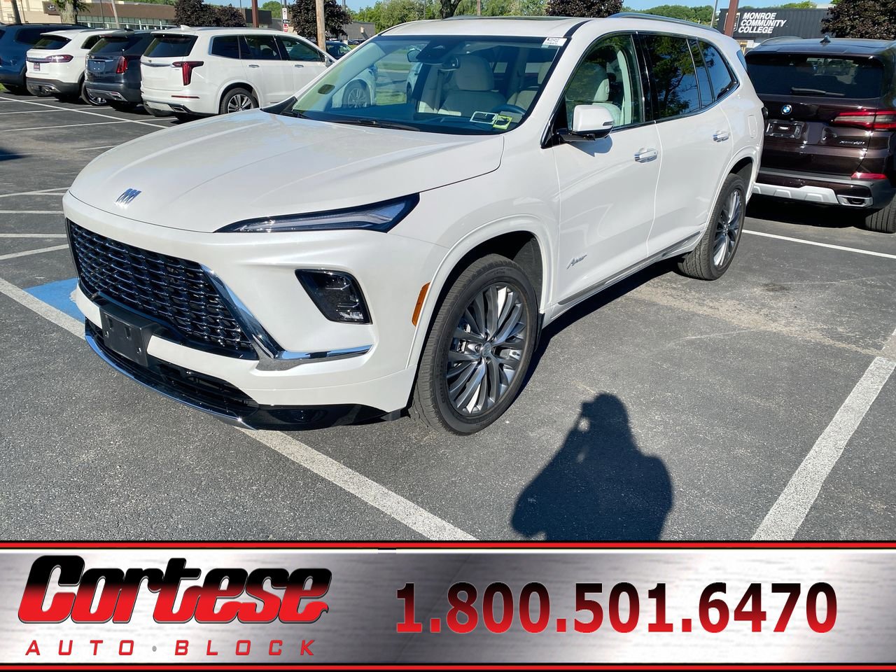 Used 2025 Buick Enclave Avenir w/ LPO, Floor Liner Package