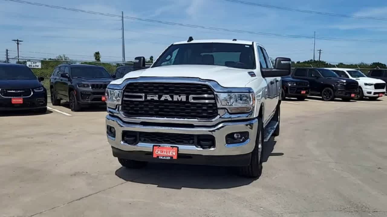 Used 2023 RAM 2500 Big Horn w/ Level 1 Equipment Group AWD/4WD image 3