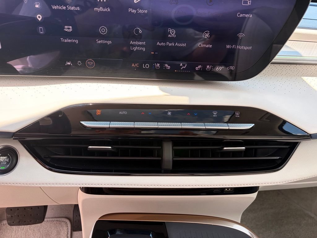 Used 2026 Buick Enclave Avenir w/ Super Cruise Package FWD image 26