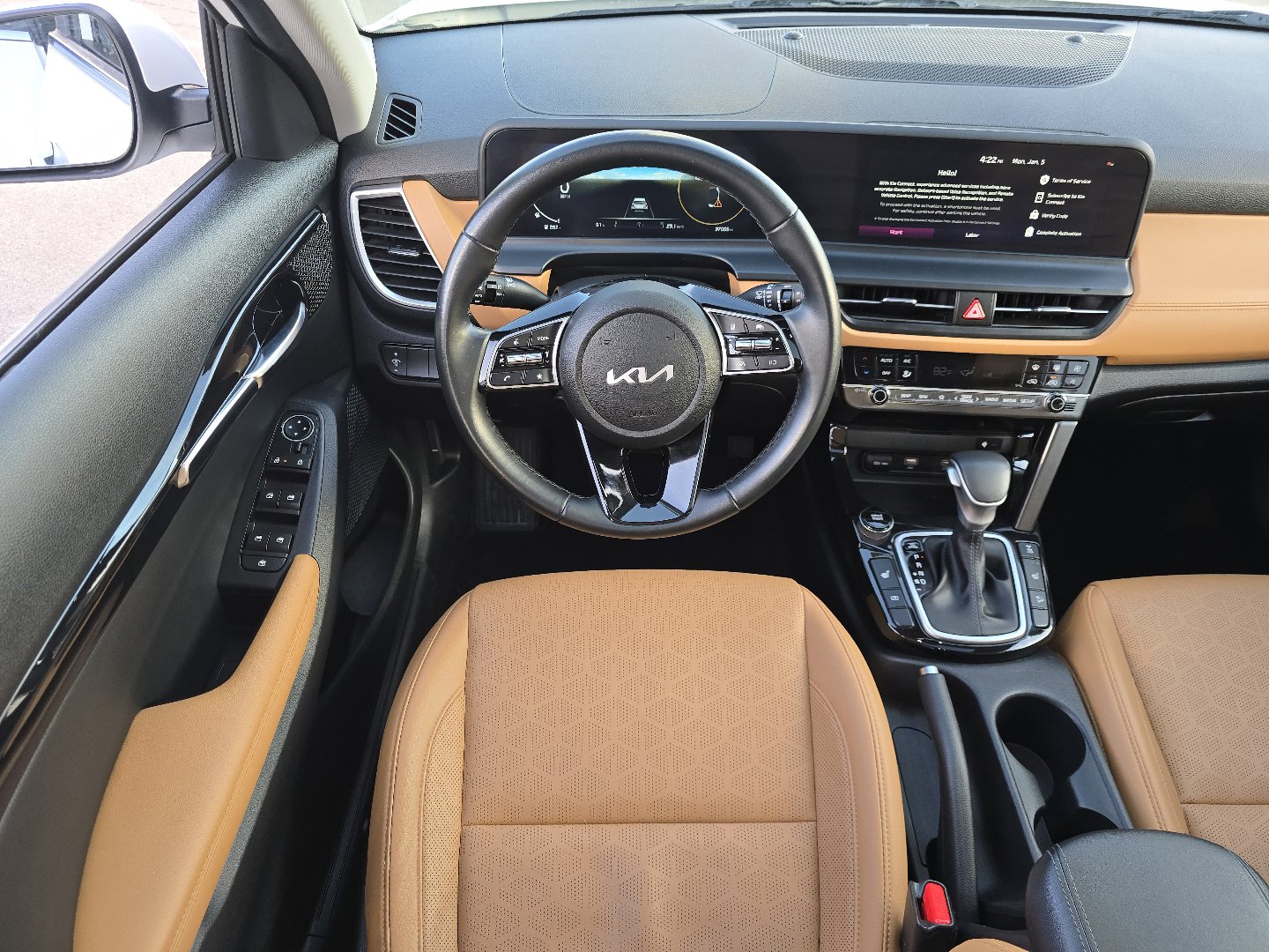 Used 2024 Kia Seltos EX image 24