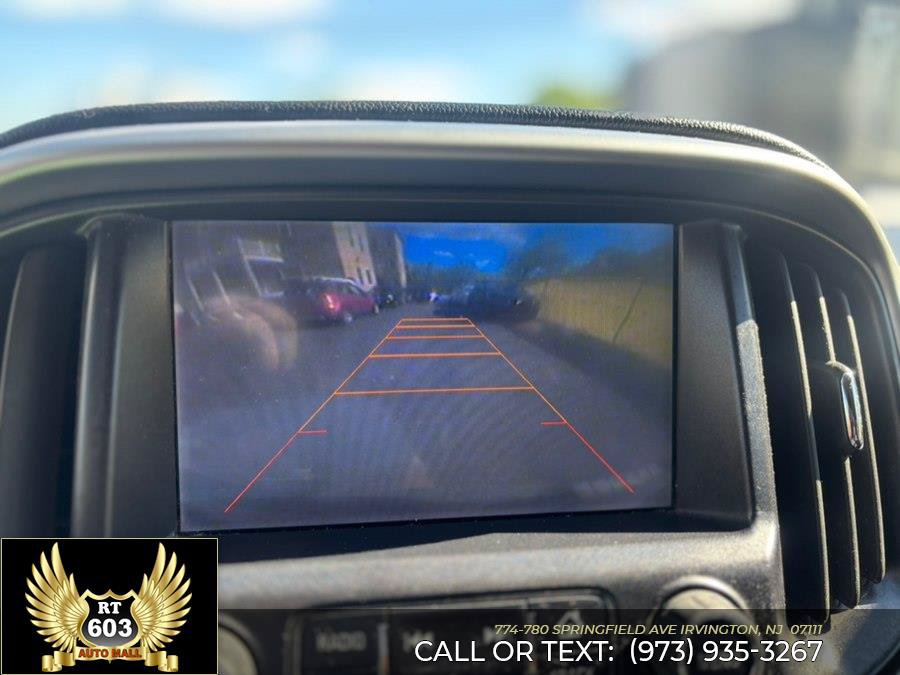 Used 2015 Chevrolet Colorado LT AWD/4WD image 12