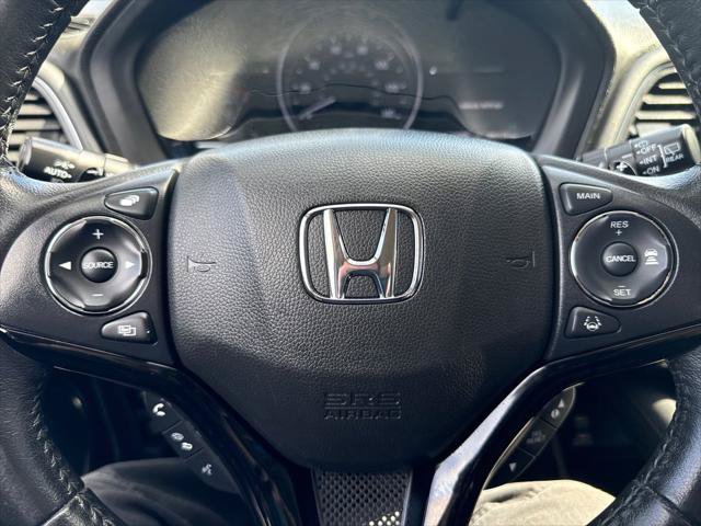 Used 2020 Honda HR-V Touring image 18
