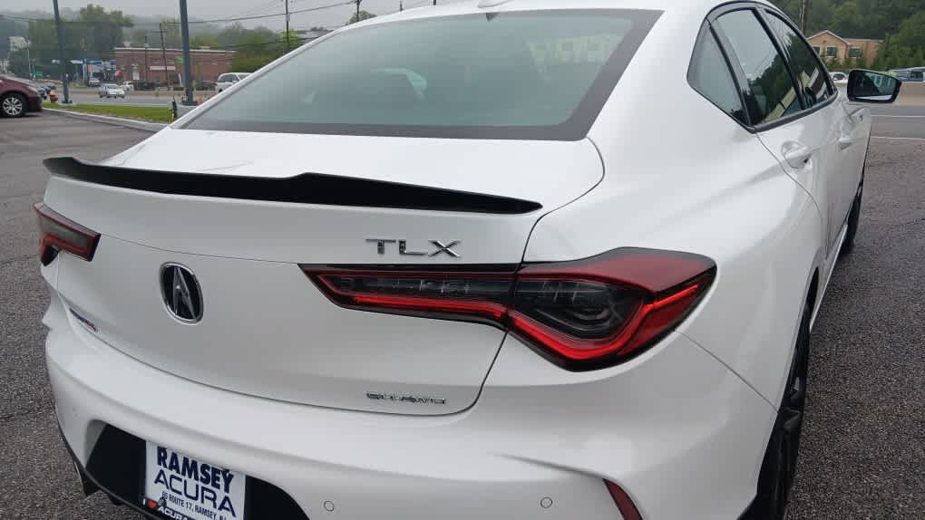 Used 2025 Acura TLX Type S AWD/4WD image 5