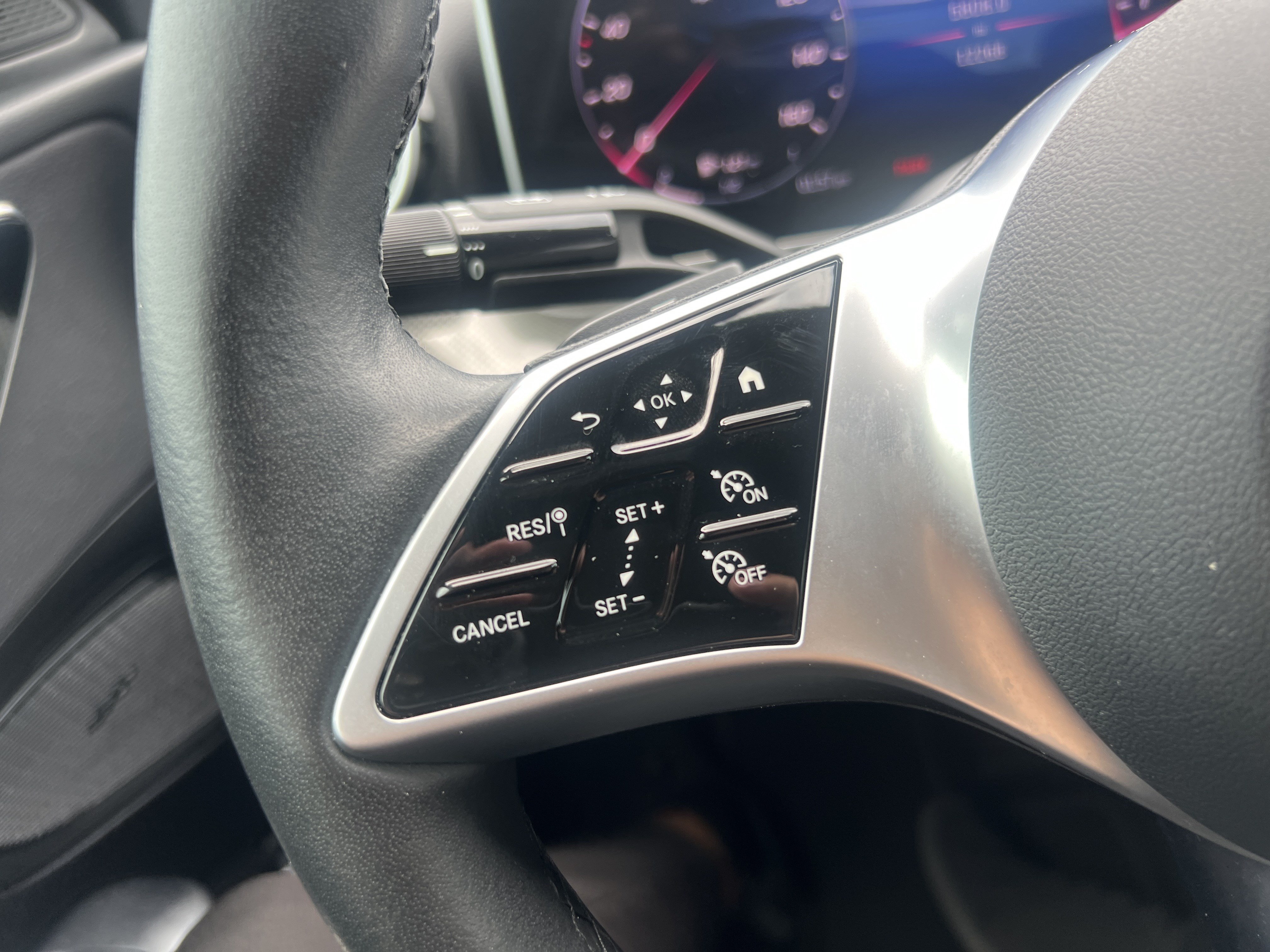 Certified 2025 Mercedes-Benz C 300 4MATIC Sedan image 20