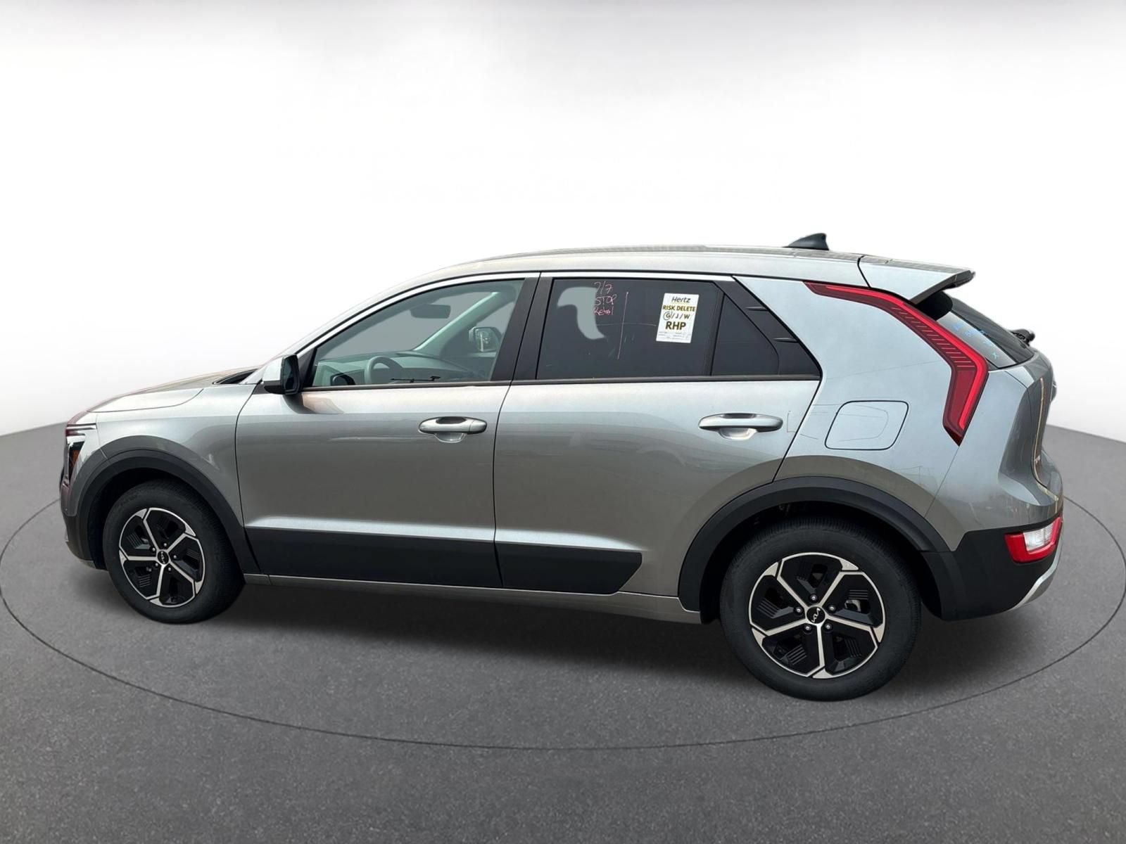 Used 2026 Kia Niro LX FWD image 6