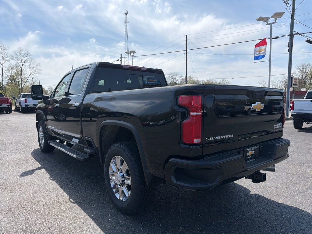 New 2026 Chevrolet Silverado 2500 High Country w/ Technology Package AWD/4WD image 3