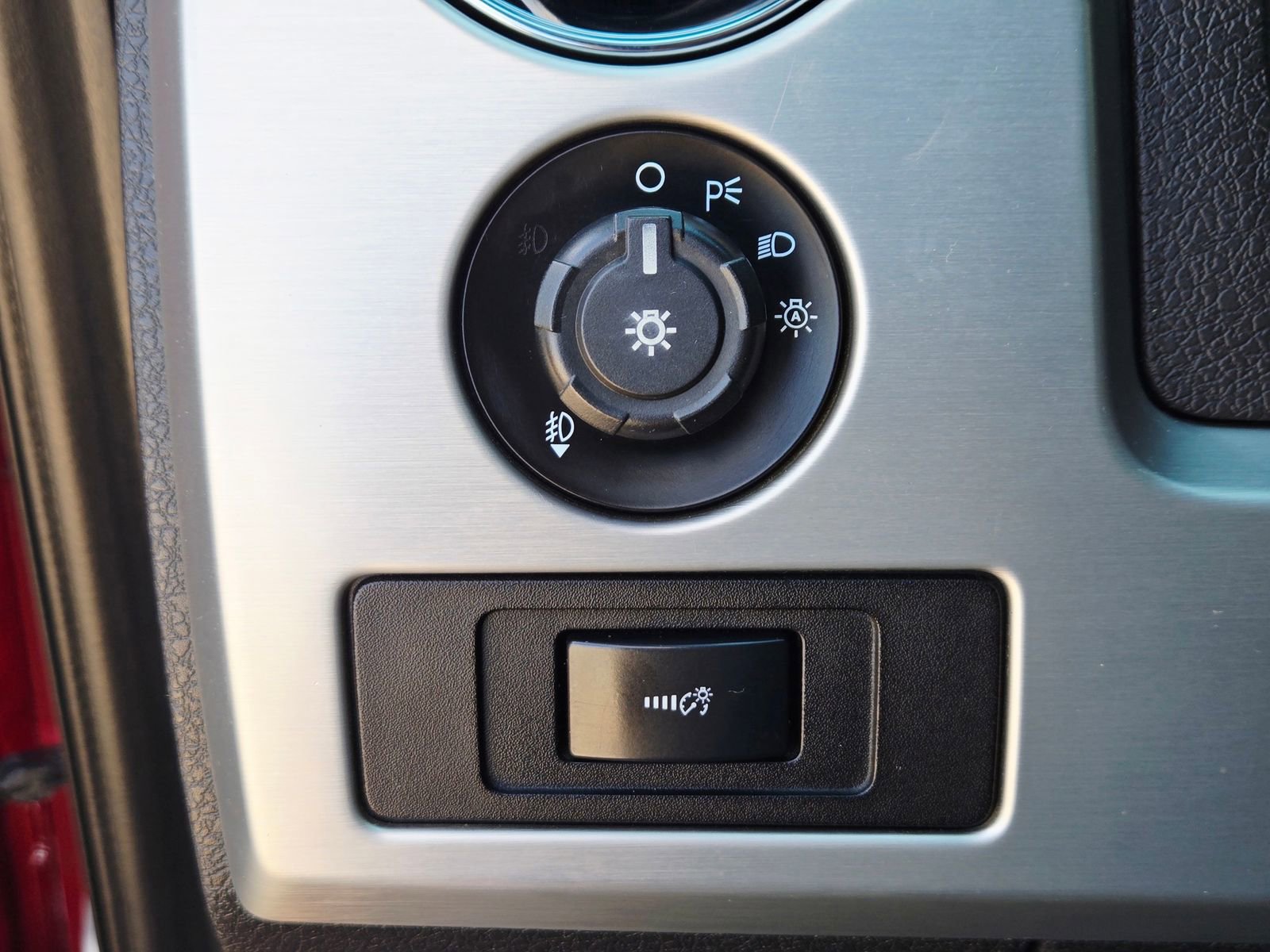 Used 2014 Ford F150 Platinum AWD/4WD image 21