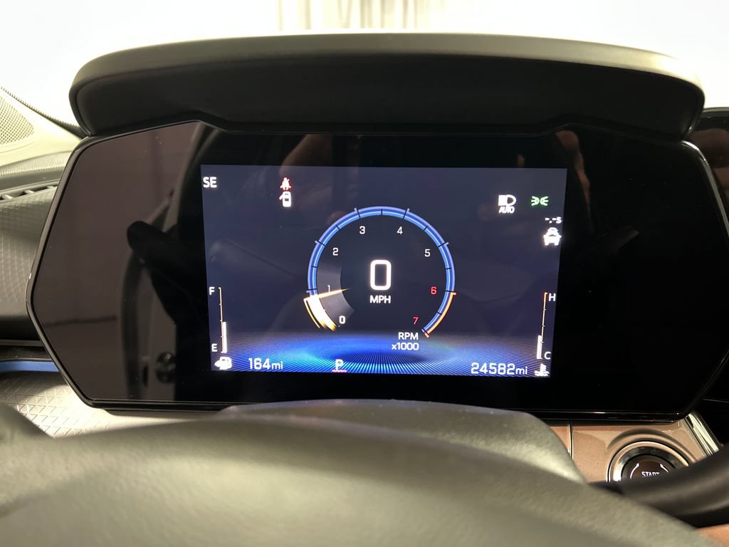 Used 2025 Chevrolet Trax LT w/ LT Convenience Package FWD image 14