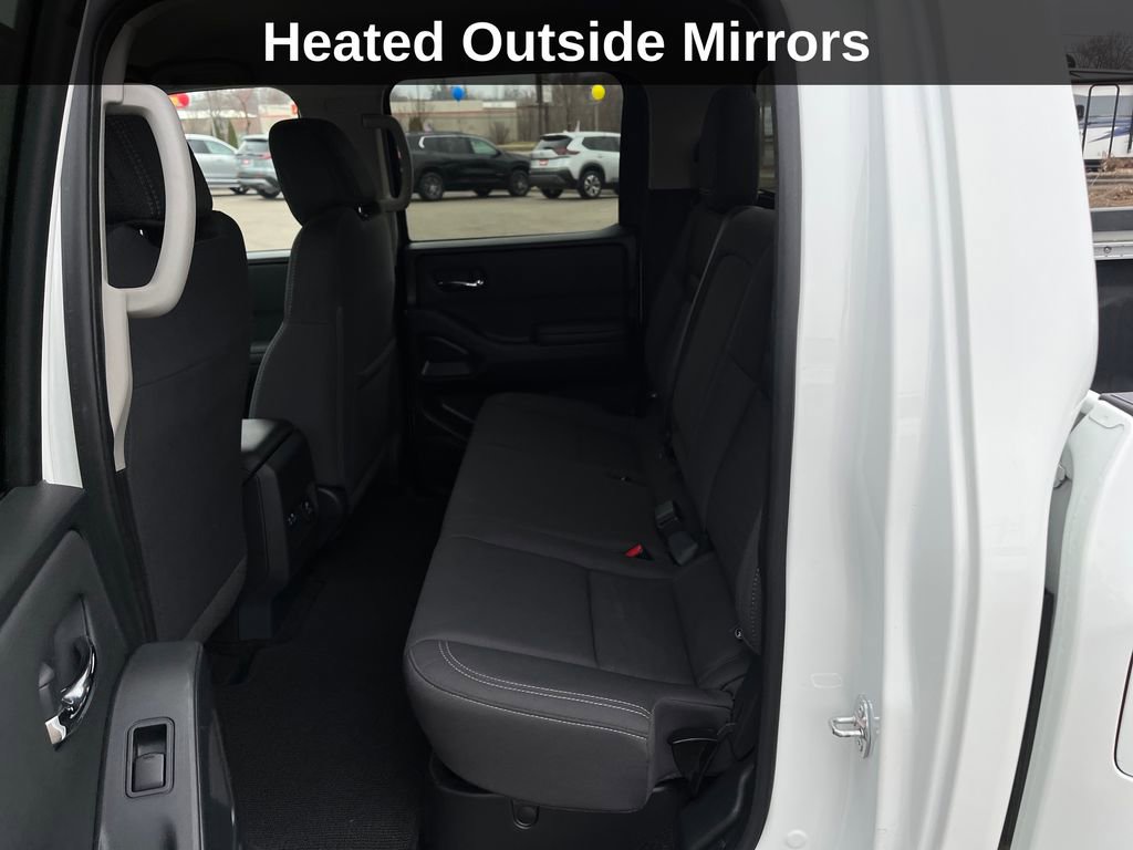 Used 2024 Nissan Frontier SV w/ SV Convenience Package image 16