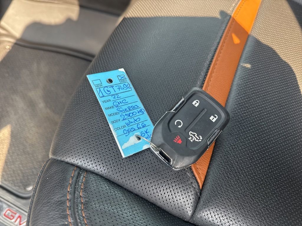 Used 2022 GMC Sierra 2500 AT4 w/ Gooseneck/5TH Wheel Package image 38