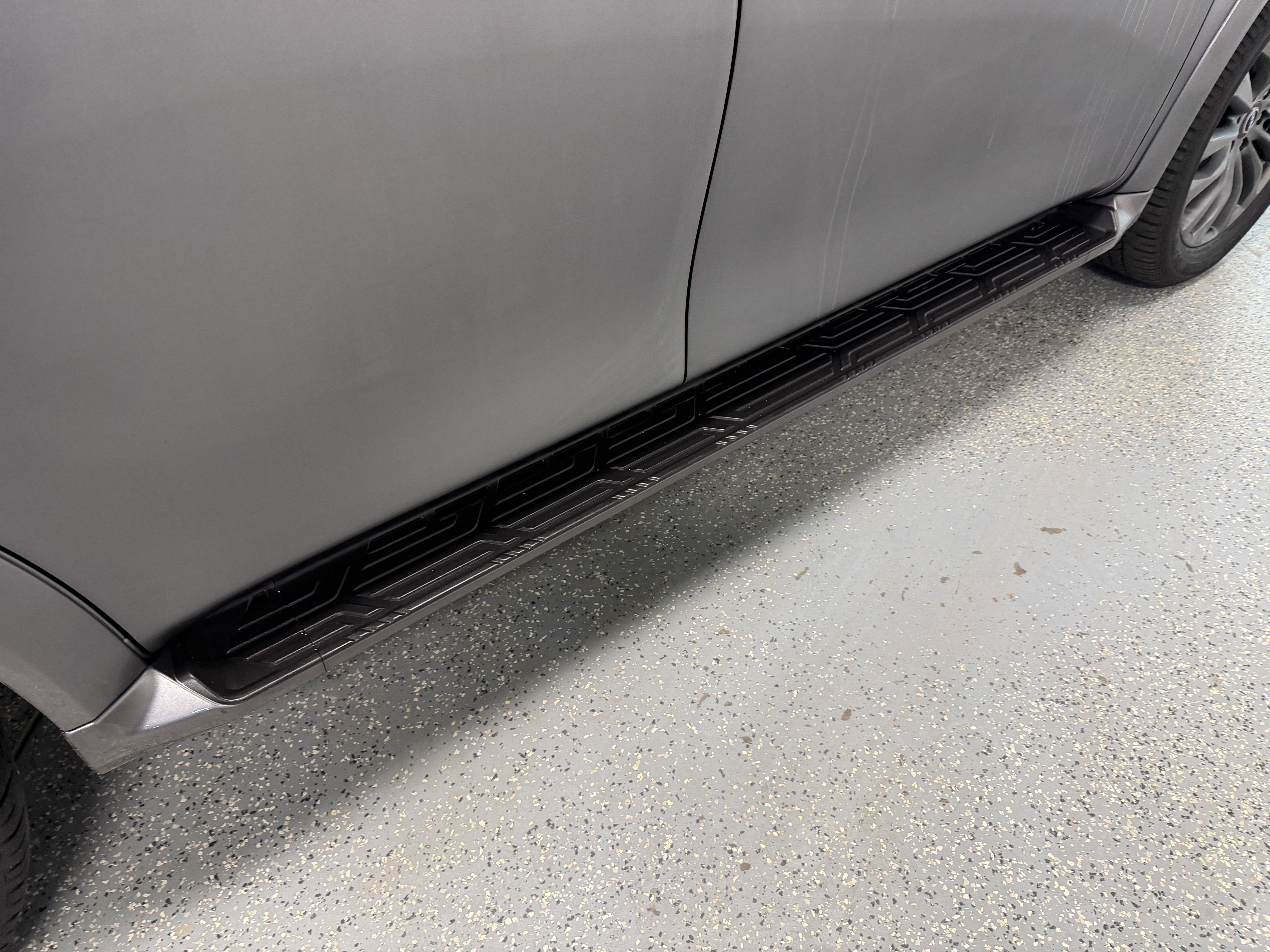 Used 2024 Nissan Armada Platinum w/ Captain's Chairs Package image 36