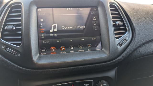 Used 2020 Jeep Compass Trailhawk w/ Leather Interior Group AWD/4WD image 49
