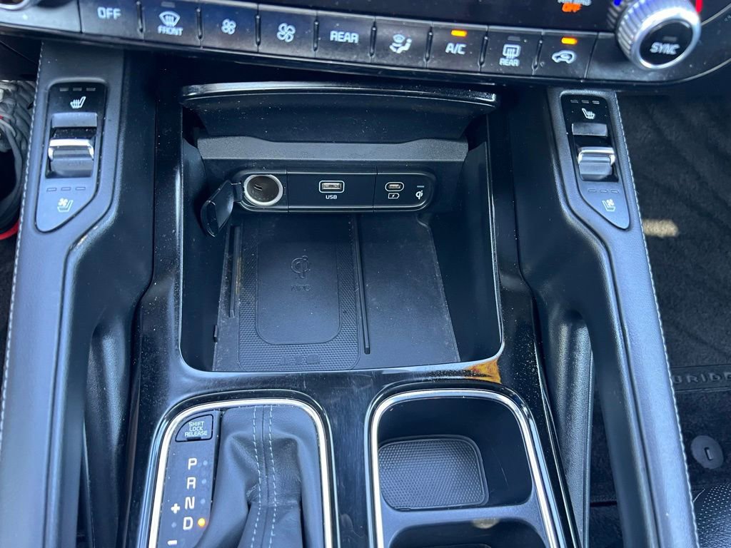 Used 2023 Kia Telluride AWD image 39