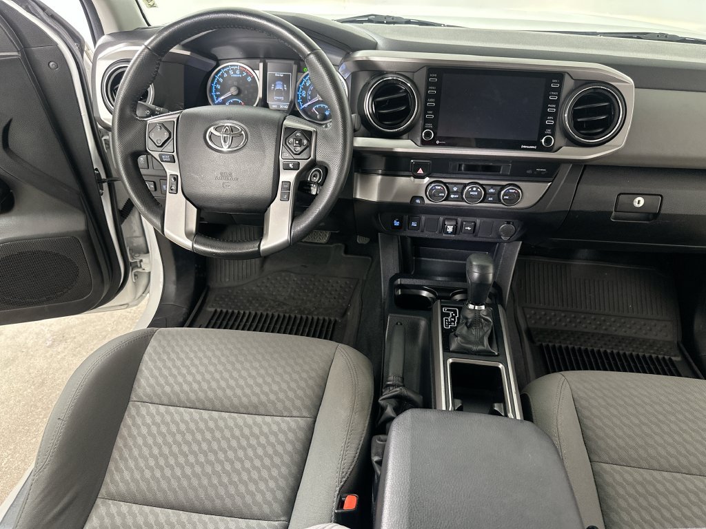 Used 2022 Toyota Tacoma SR5 w/ Technology Package RWD image 19