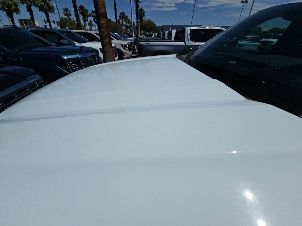 Used 2025 GMC Sierra 1500 AT4 w/ Technology Package AWD/4WD image 34