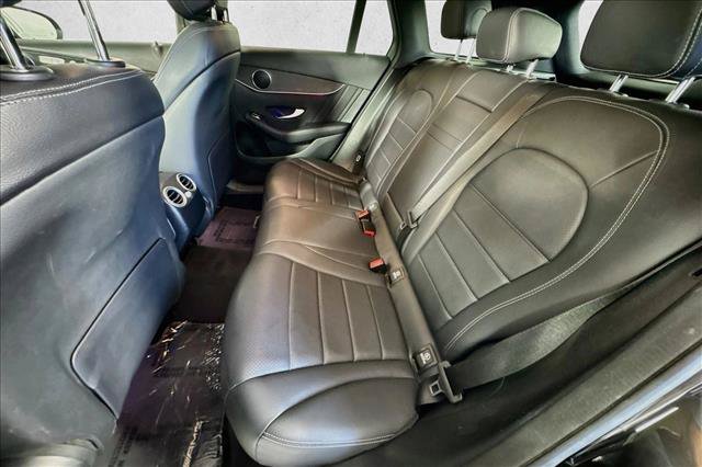 Used 2022 Mercedes-Benz GLC 300 4MATIC image 23