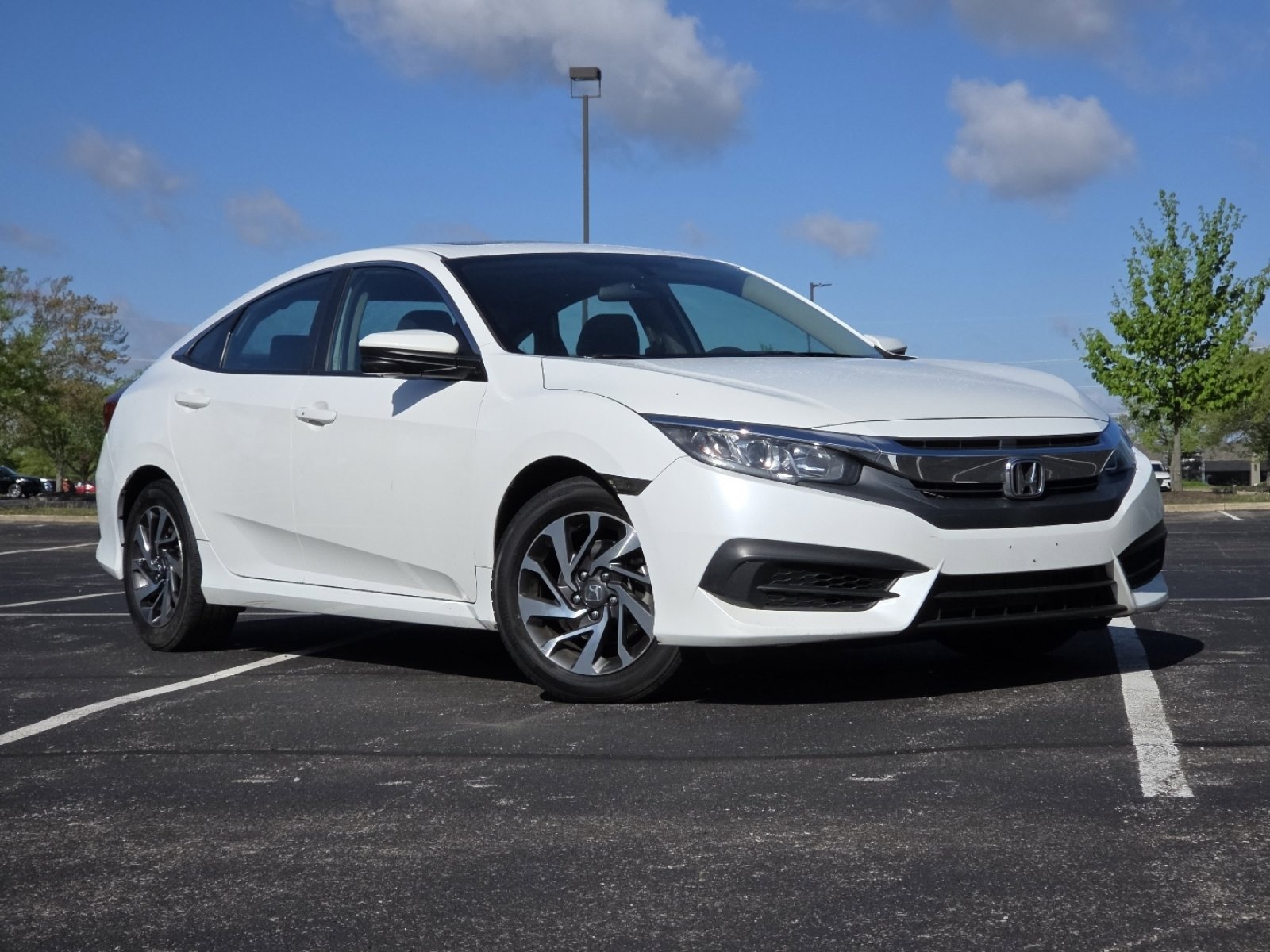 Used 2017 Honda Civic EX image 2