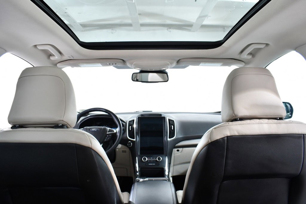Used 2024 Ford Edge Titanium w/ Titanium Elite Package image 17