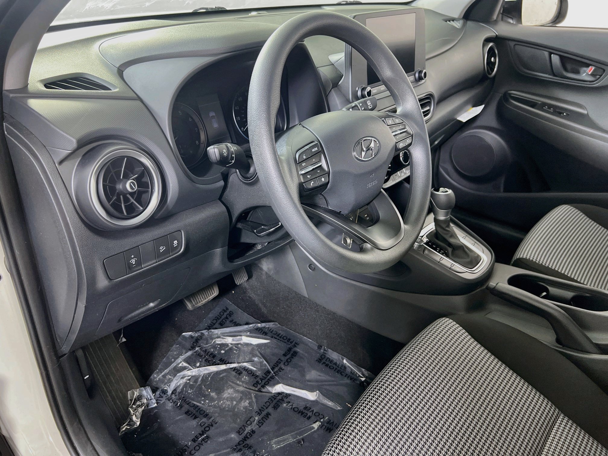 Used 2023 Hyundai Kona SE AWD/4WD image 8