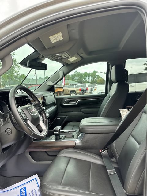 Used 2023 GMC Sierra 1500 SLT w/ SLT Premium Plus Package AWD/4WD image 14