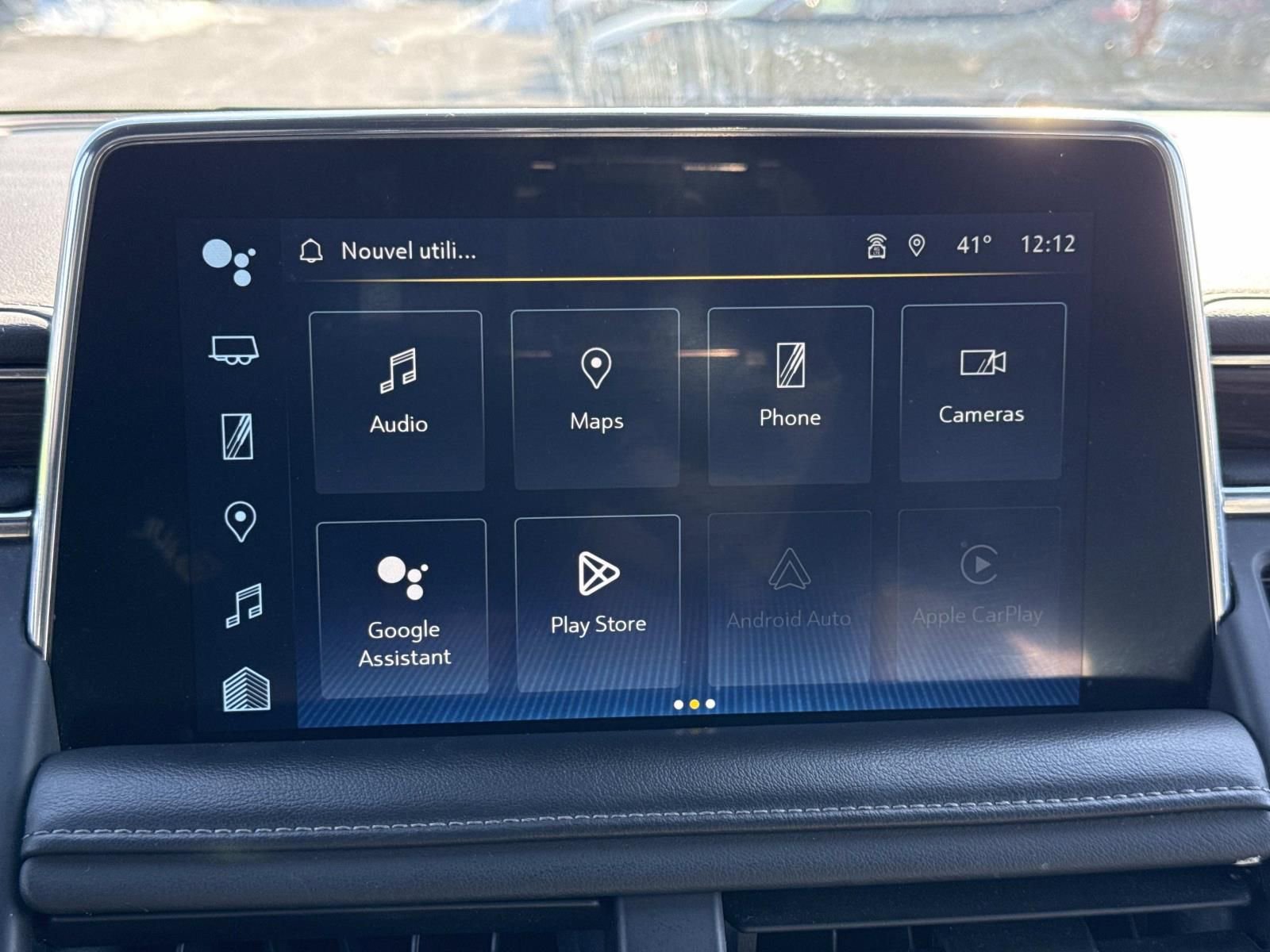 Used 2023 Chevrolet Suburban LT image 9