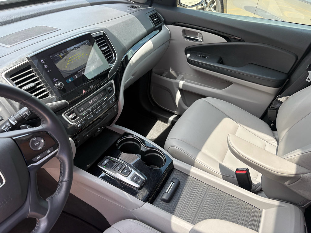 Certified 2022 Honda Pilot Touring image 17