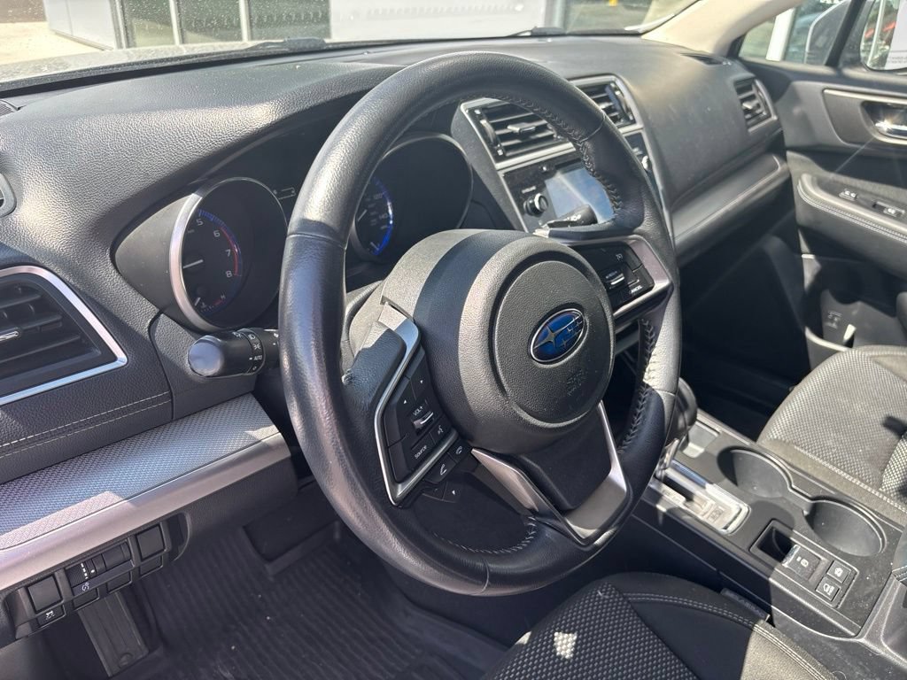 Used 2018 Subaru Outback 2.5i Premium AWD/4WD image 4