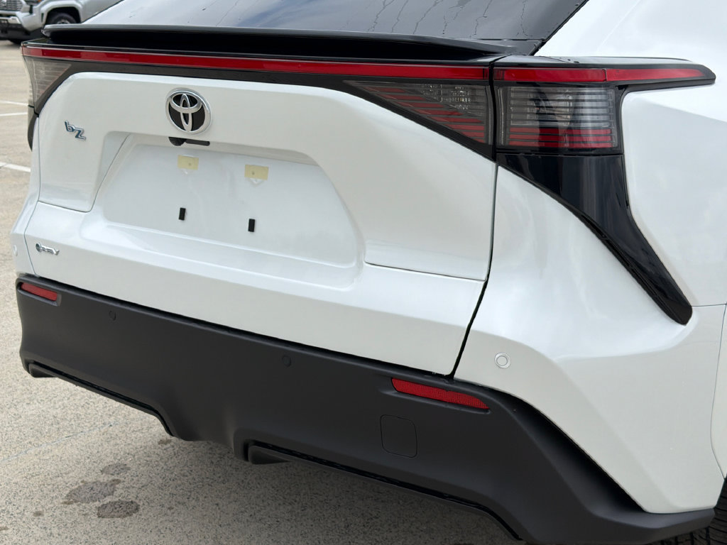 New 2026 Toyota bZ FWD image 5