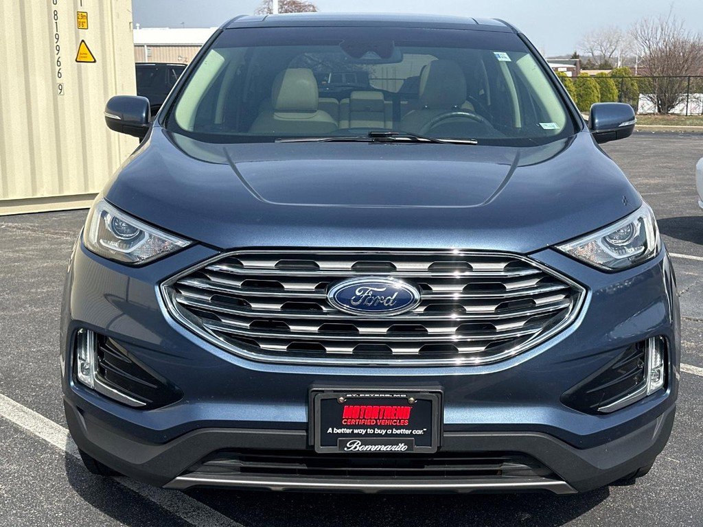 Used 2019 Ford Edge SEL w/ Equipment Group 201A image 2