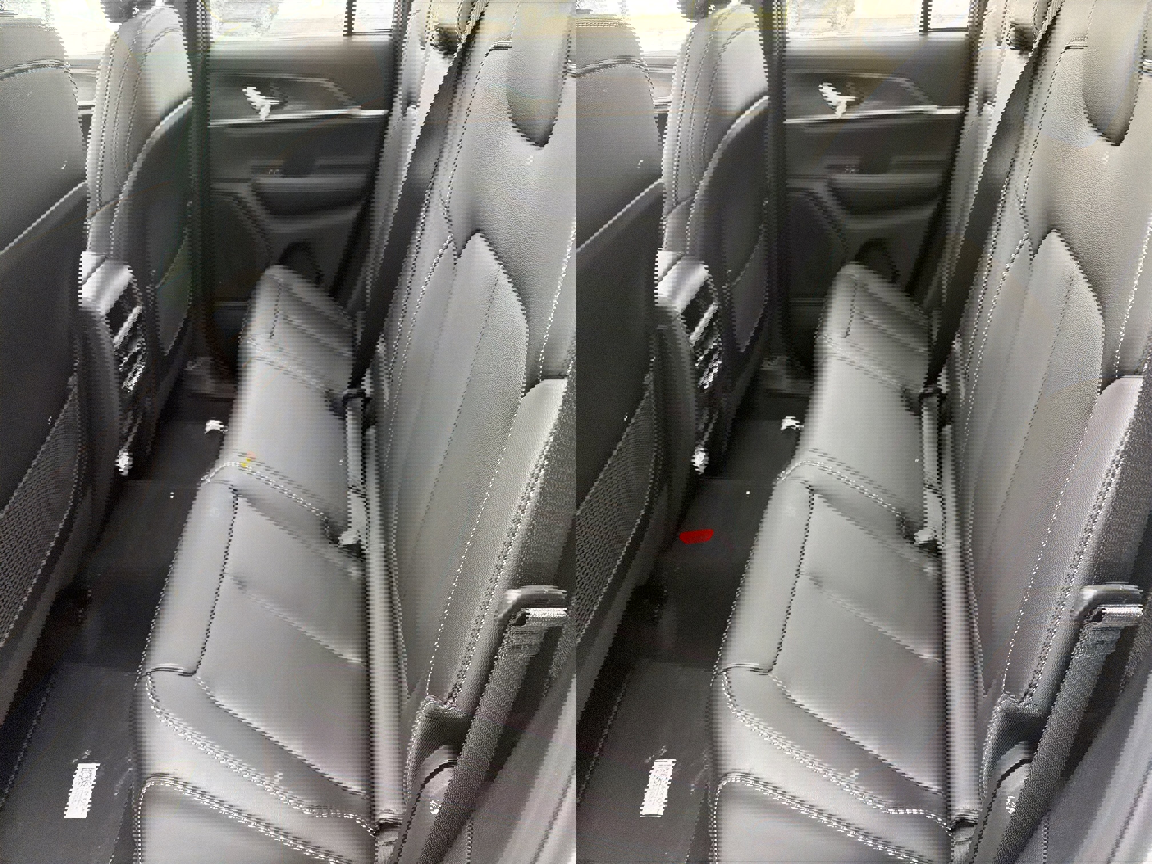 New 2025 Jeep Grand Cherokee Limited image 24