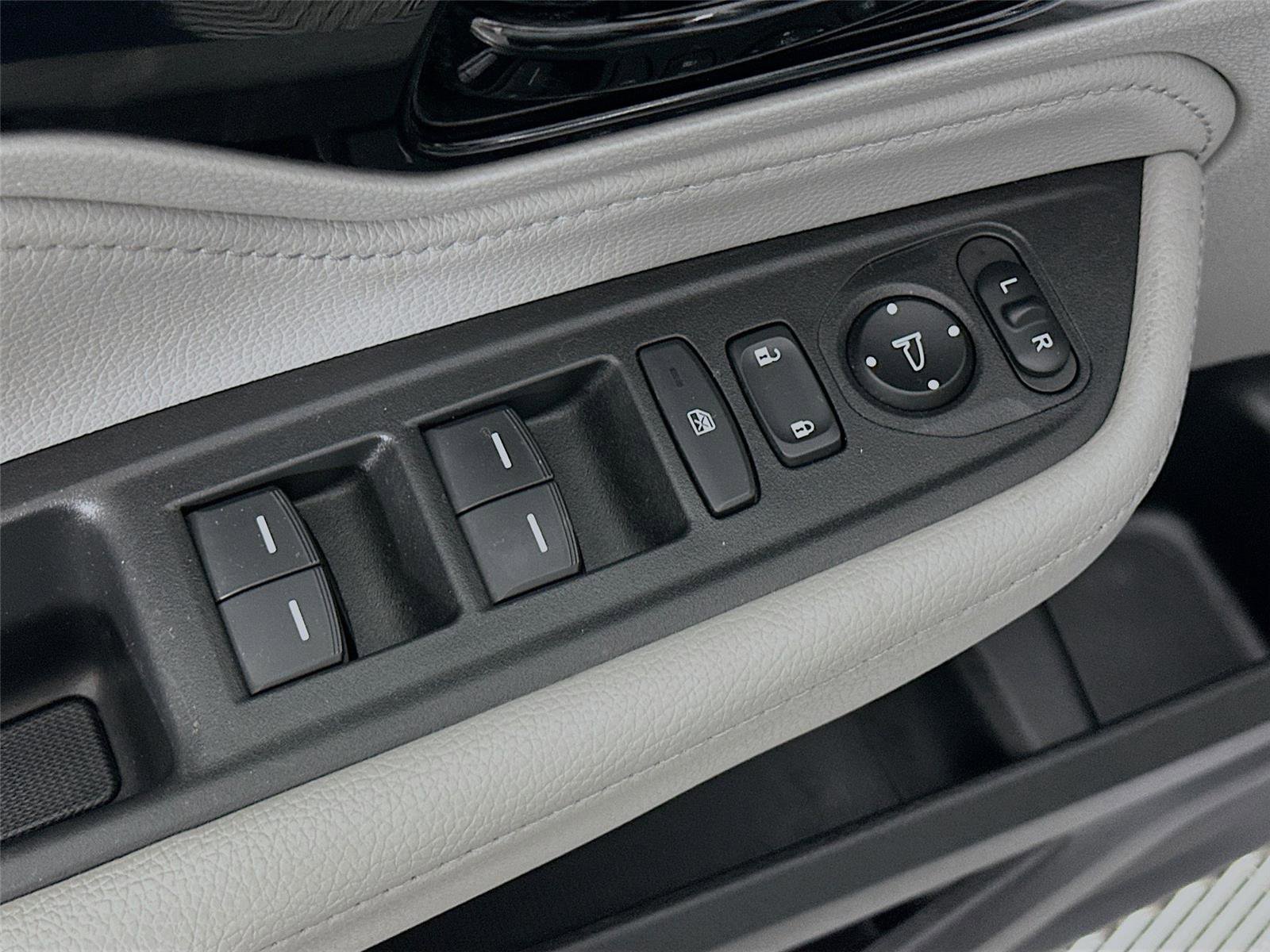Certified 2022 Honda Odyssey Touring image 22