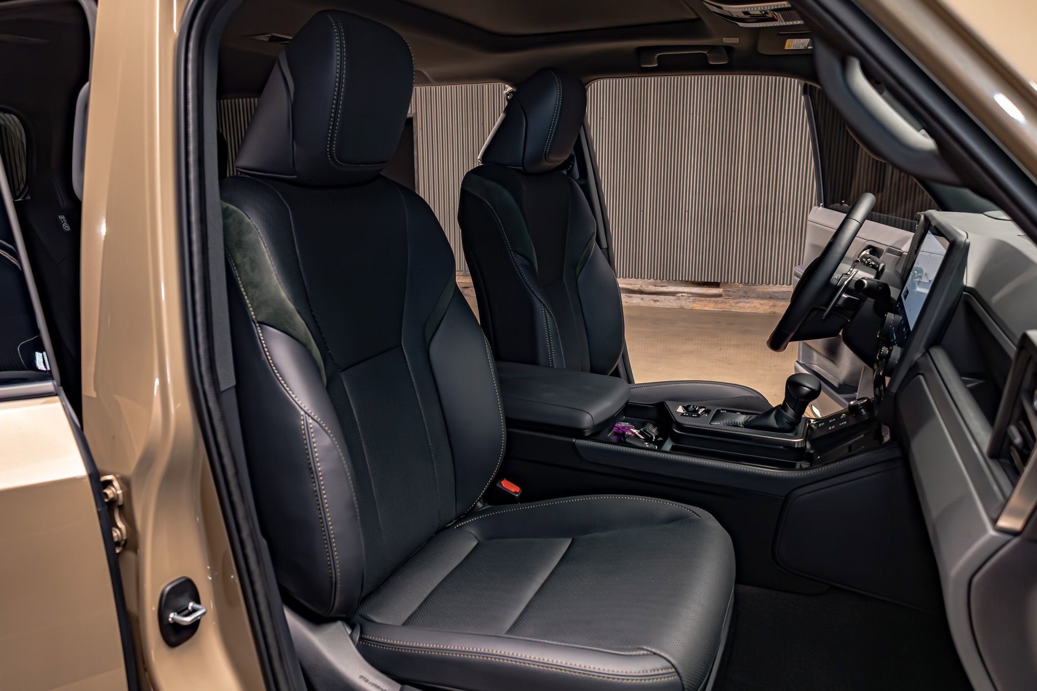 Used 2026 Lexus GX 550 w/ Accessory Package (CT) image 27