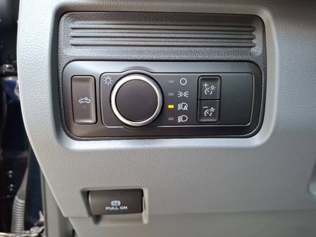Certified 2025 Ford F250 XL RWD image 17