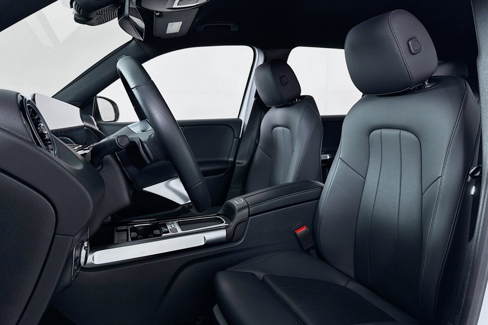 Certified 2026 Mercedes-Benz GLB 250 GLB 250 image 17