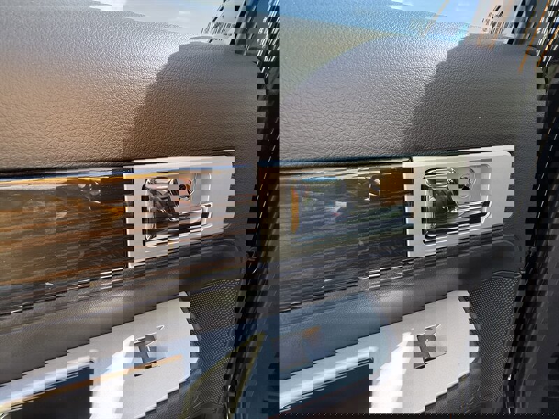 Used 2010 Lincoln MKX 2WD image 26