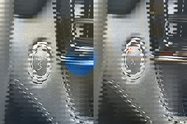 Used 2021 Toyota Highlander Limited image 27