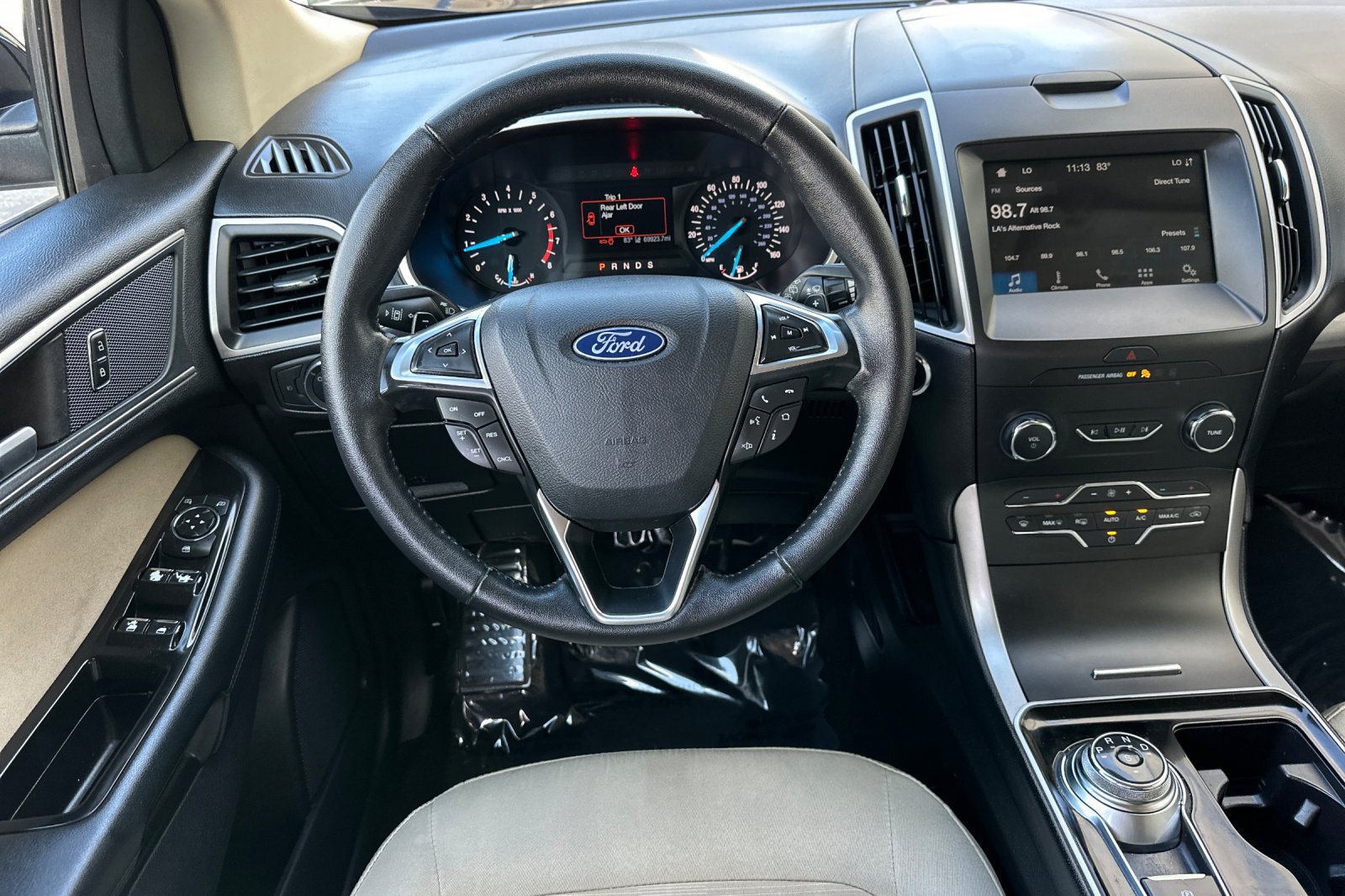 Used 2019 Ford Edge SEL AWD/4WD image 17