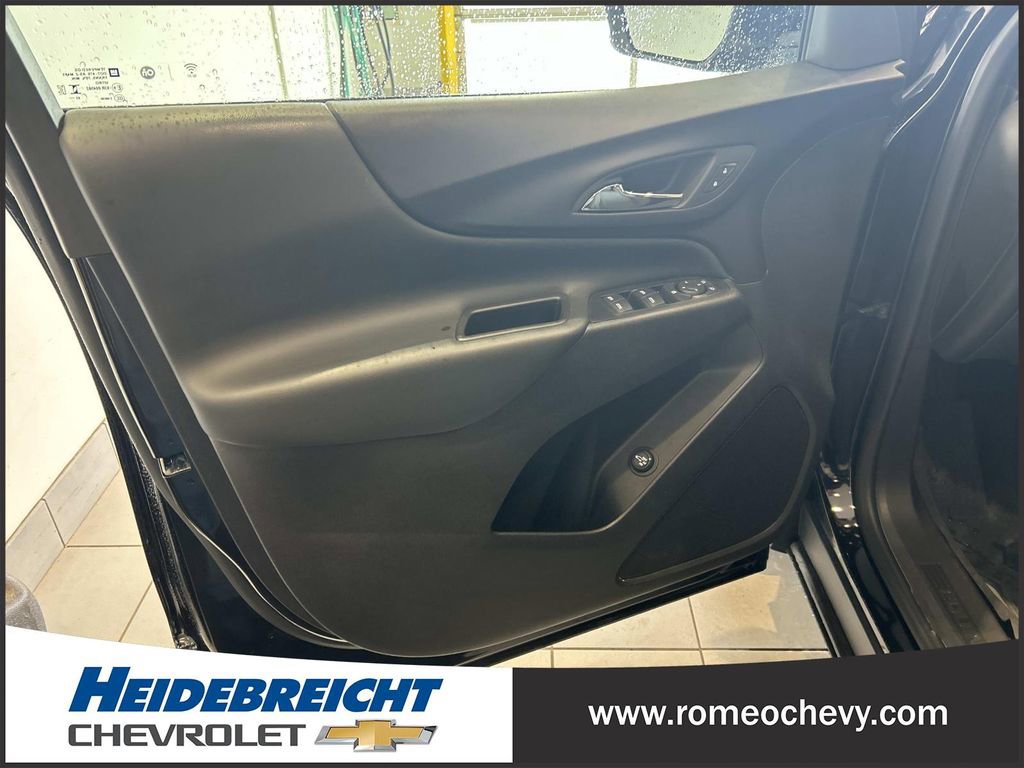 Used 2024 Chevrolet Equinox LT w/ LPO, Floor Liner Package AWD/4WD image 10