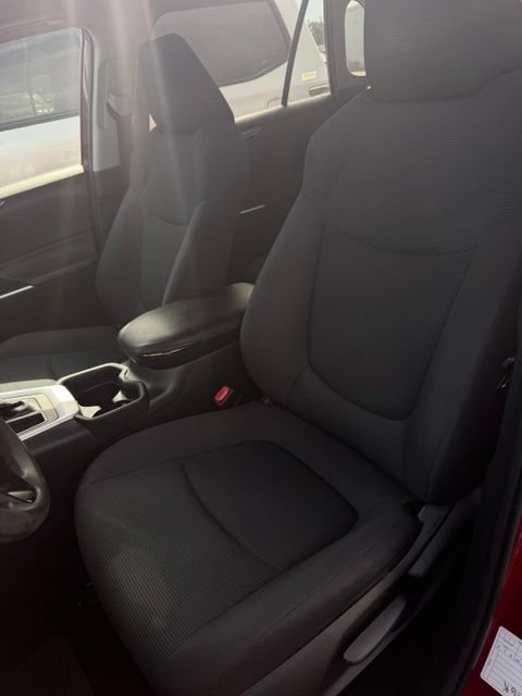 Used 2021 Toyota RAV4 LE FWD image 34