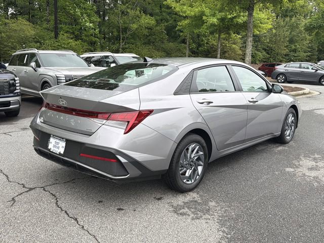 Certified 2025 Hyundai Elantra Hybrid w/ Cargo Package FWD image 7