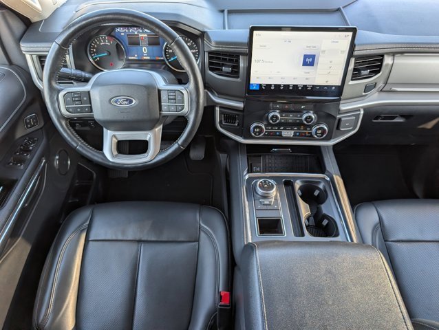 Used 2024 Ford Expedition XLT image 6