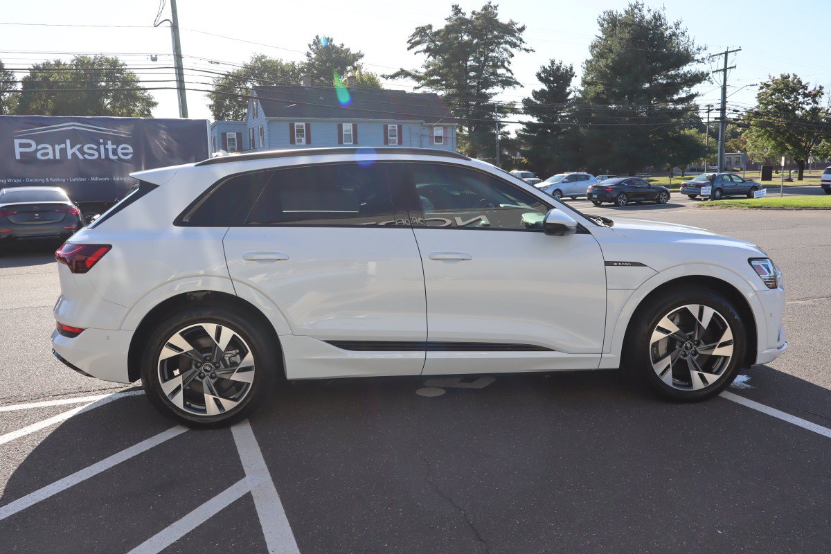 Used 2021 Audi e-tron Premium w/ Convenience Plus Package AWD/4WD image 6