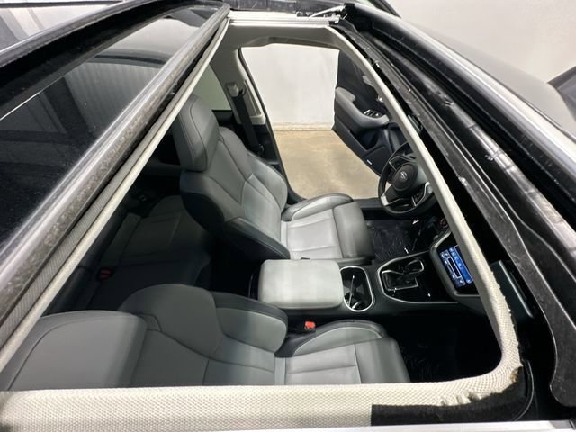 Used 2020 Subaru Outback Limited XT w/ Popular Package #2 image 6