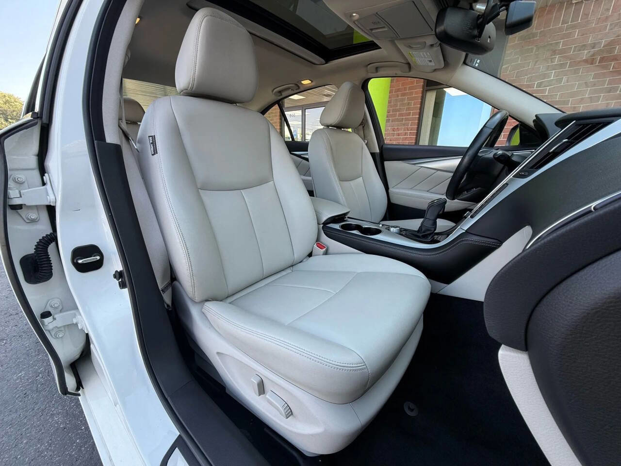 Used 2021 INFINITI Q50 Luxe w/ Cargo Package image 22