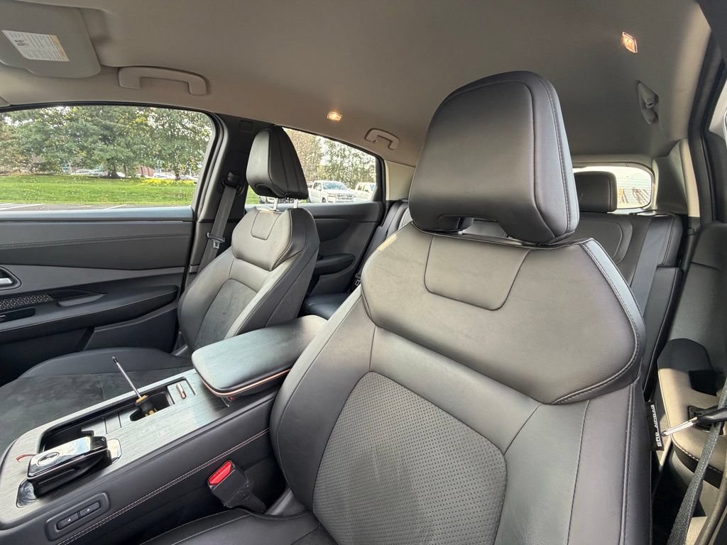 Certified 2023 Nissan Ariya AWD image 7